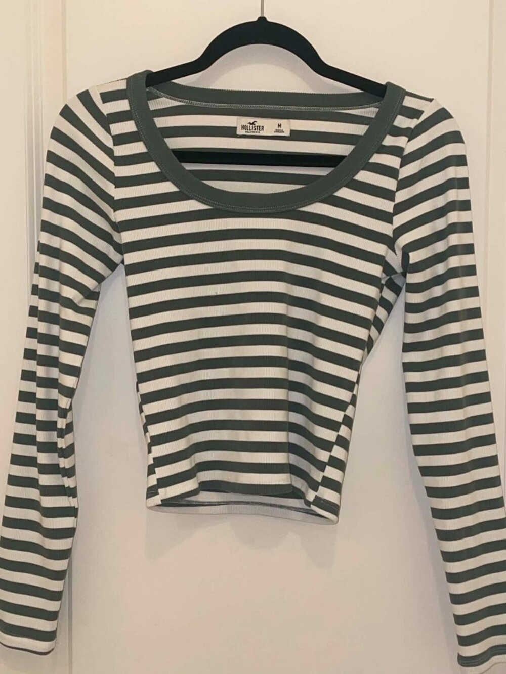 HOLLISTER Women’s Green Striped Long Sleeve Shirt, Size M